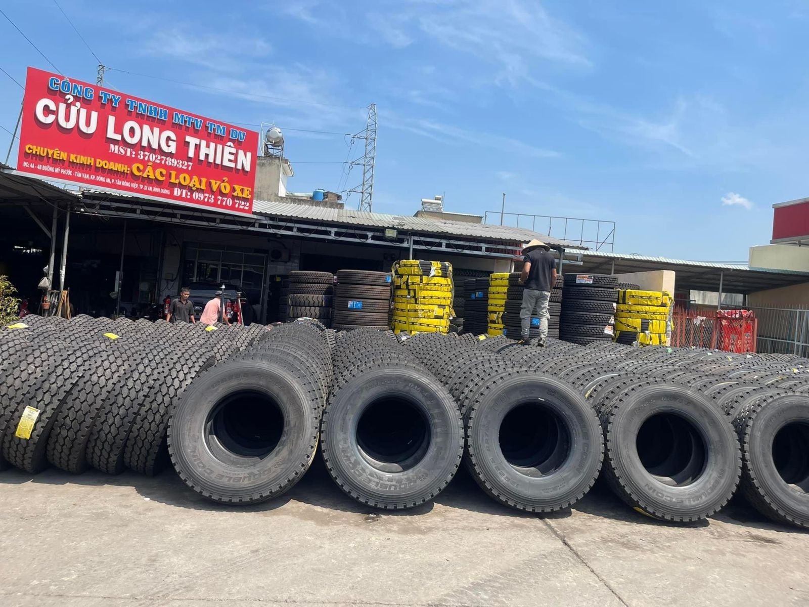 ĐẠI LÝ LỐP XE BEN - XE CONTAINER -LỐP TRUNG QUỐC GIÁ RẺ TẠI TPHCM